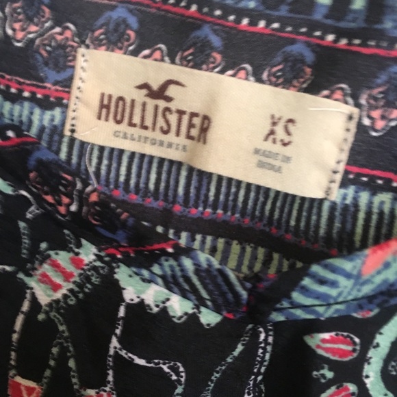 ☀️Bundle of 2 Hollister cami tops! - Picture 3 of 7